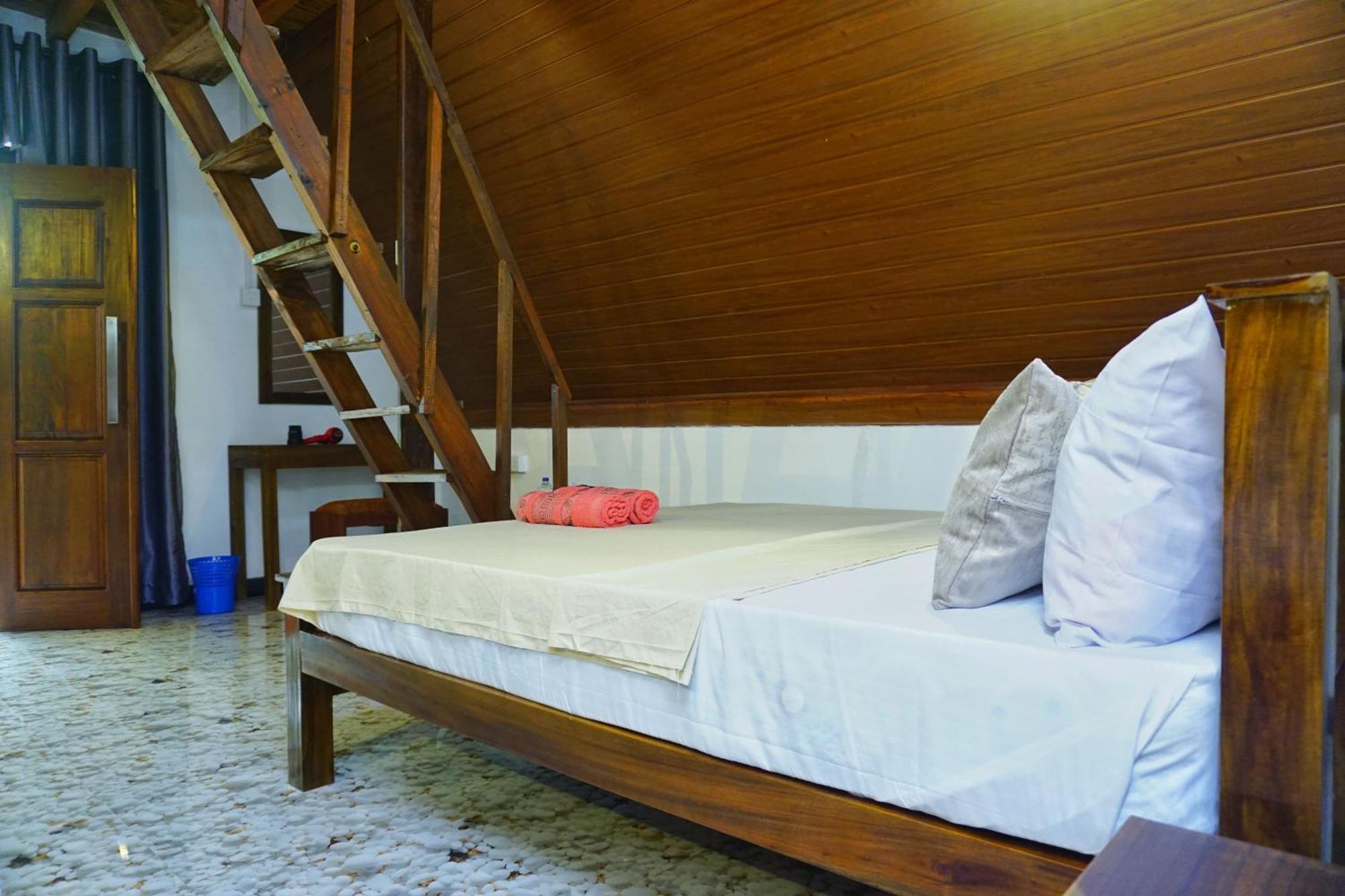 Sky Villa Сигирия Экстерьер фото